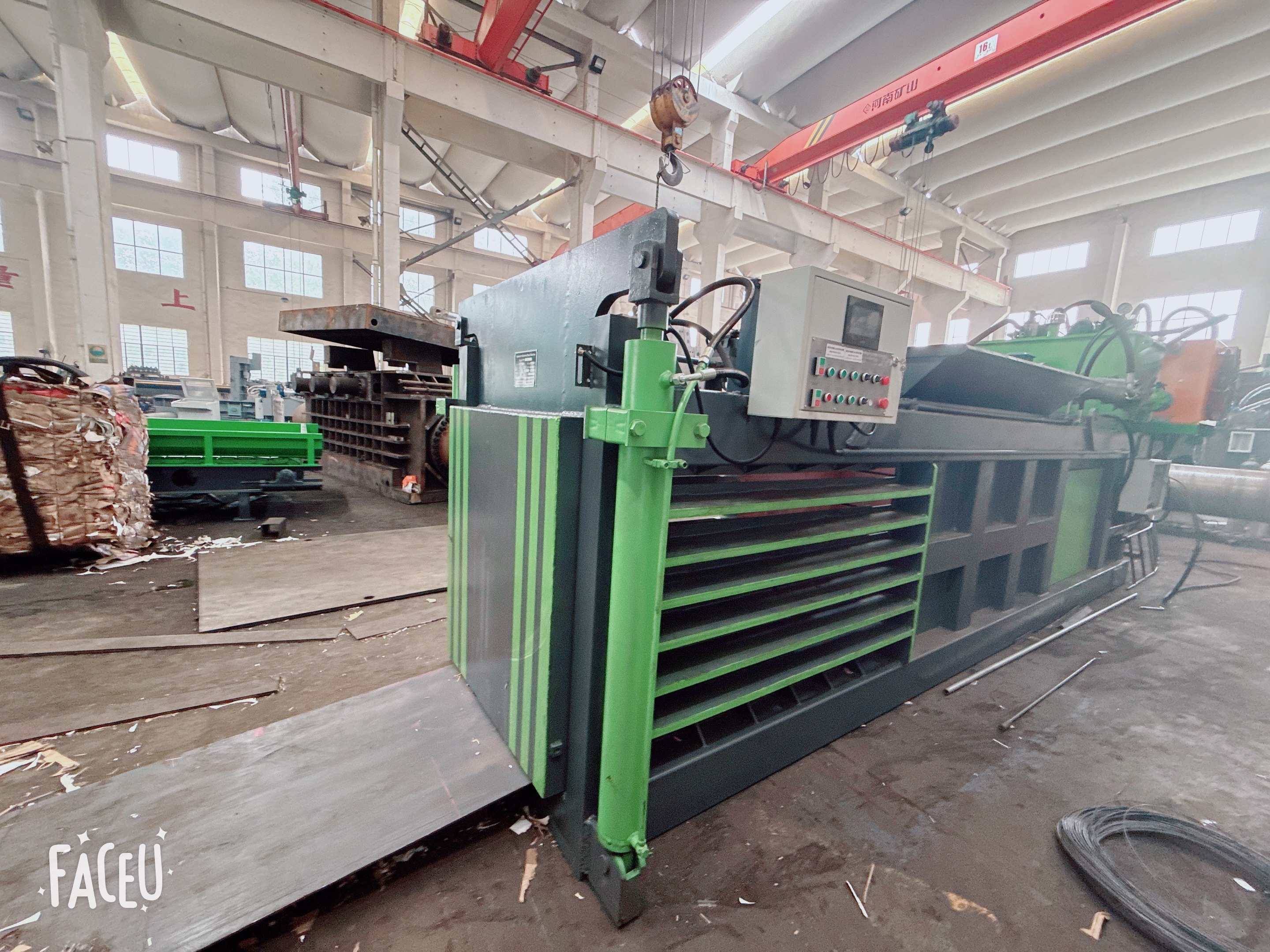 최신 회사 블로그 40HQ는 꽉 차 있지만 무게가 부족합니다: 나이지리아 판지 수출업체에 대한 발 크기와 밀도에 대한 일반적인 실수