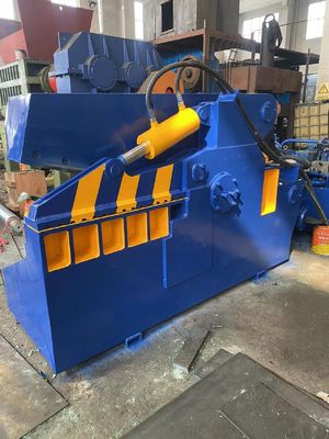 주문 H-13 블레이드 지스러기 금속 절단기 45KW는 색을 개별화합니다 online manufacture
