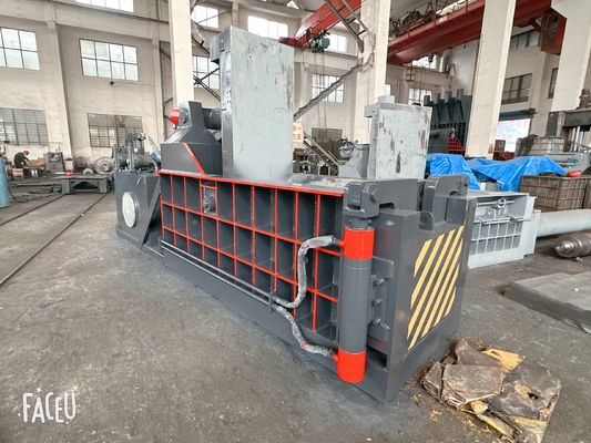 주문 완전 자동 대형 베일 폐기물 금속 발링 장치 3 세트 18.5kw 모터 online manufacture